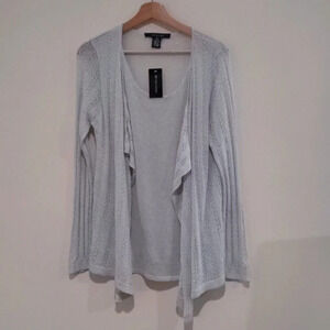 89th and Madison Silver lightweight‎ knit Size Medium